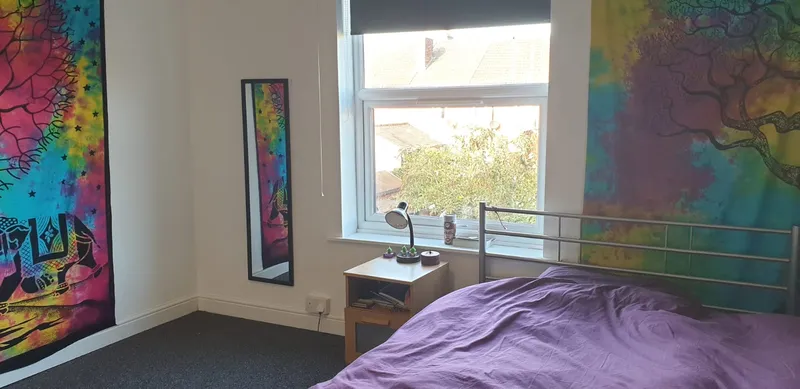 Modern 2 Bed Terraced House // AUG 2026 - Image 10